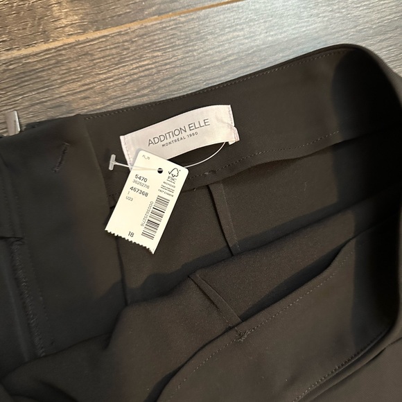 Additional Elle Skirt -New with Tags - Picture 2 of 2